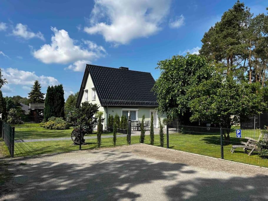 Ferienwohnung -Haus Am Waeldchen- Zehdenick Exterior foto